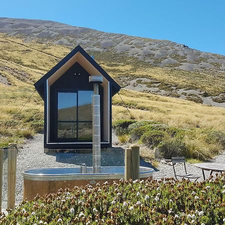 Lake Stella Mountain Huts Hotel Mt Lyford Bagian luar foto
