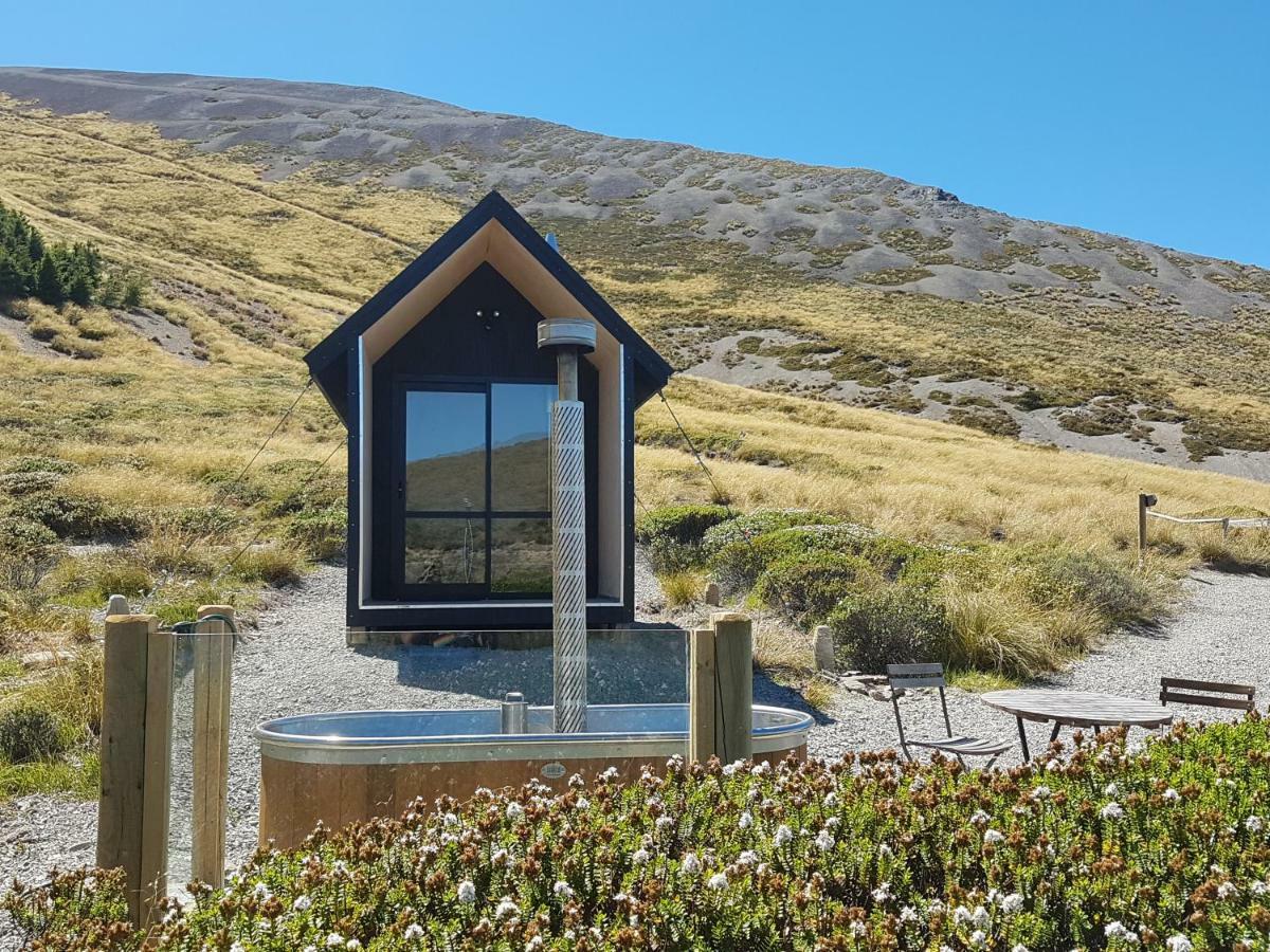 Lake Stella Mountain Huts Hotel Mt Lyford Bagian luar foto