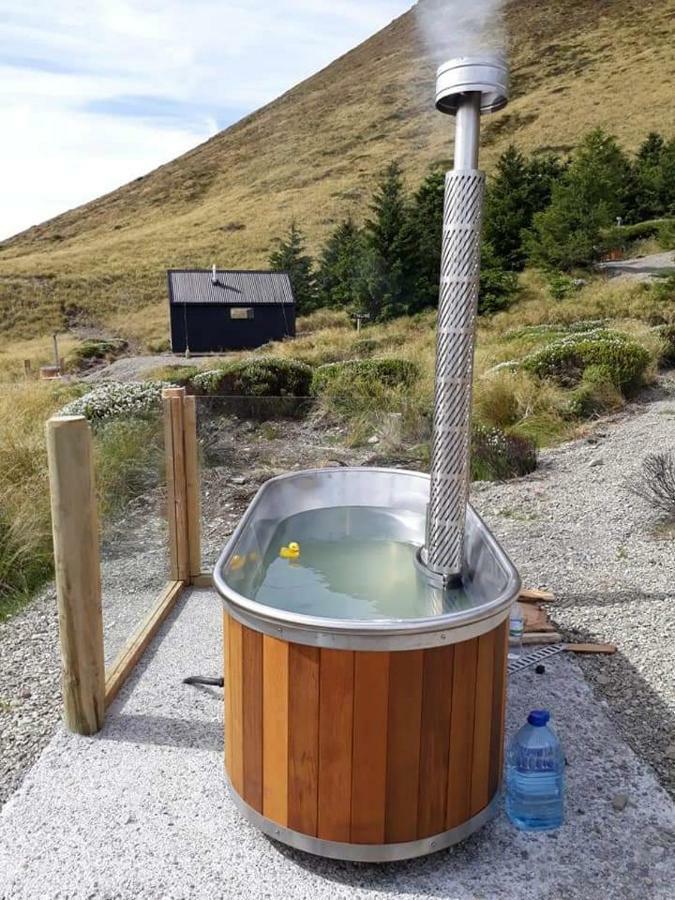 Lake Stella Mountain Huts Hotel Mt Lyford Bagian luar foto